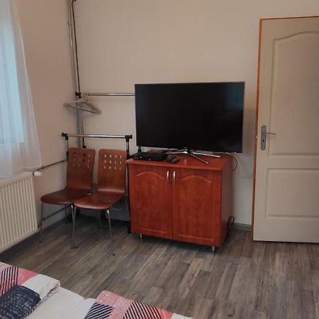 Lali Apartman Balatonudvari Bagian luar foto